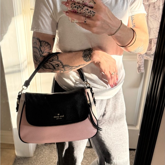 kate spade new york
Cobble Hill Deva Color Block Leather Crossbody - Picture 17 of 17